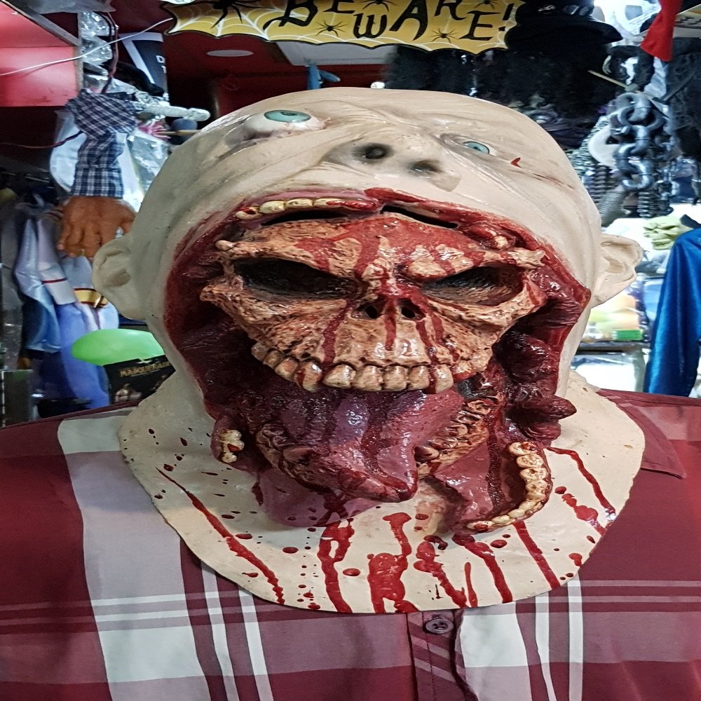 Halloween Super Deluxe Latex Full Mask. - Image 5
