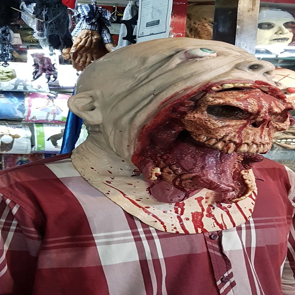 Halloween Super Deluxe Latex Full Mask. - Image 4